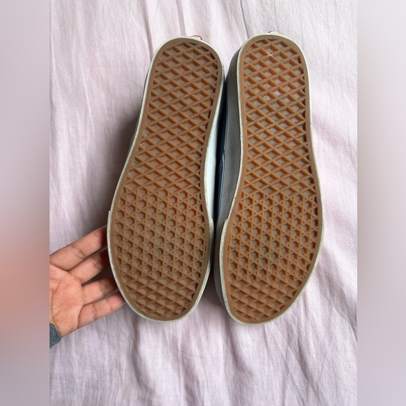 VANS Authentic Shoes - Picture 6 of 6